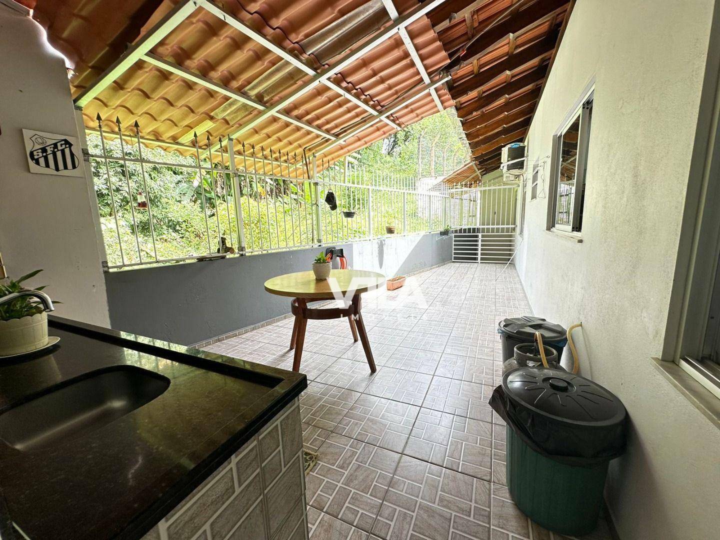 Casa à venda com 4 quartos, 313m² - Foto 13