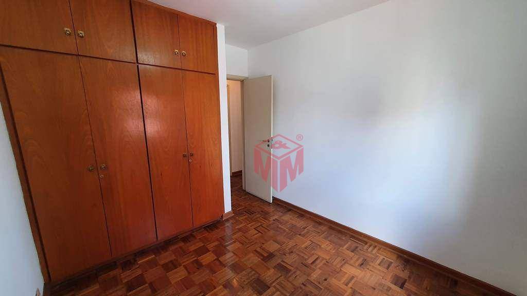 Apartamento à venda e aluguel com 3 quartos, 111m² - Foto 3