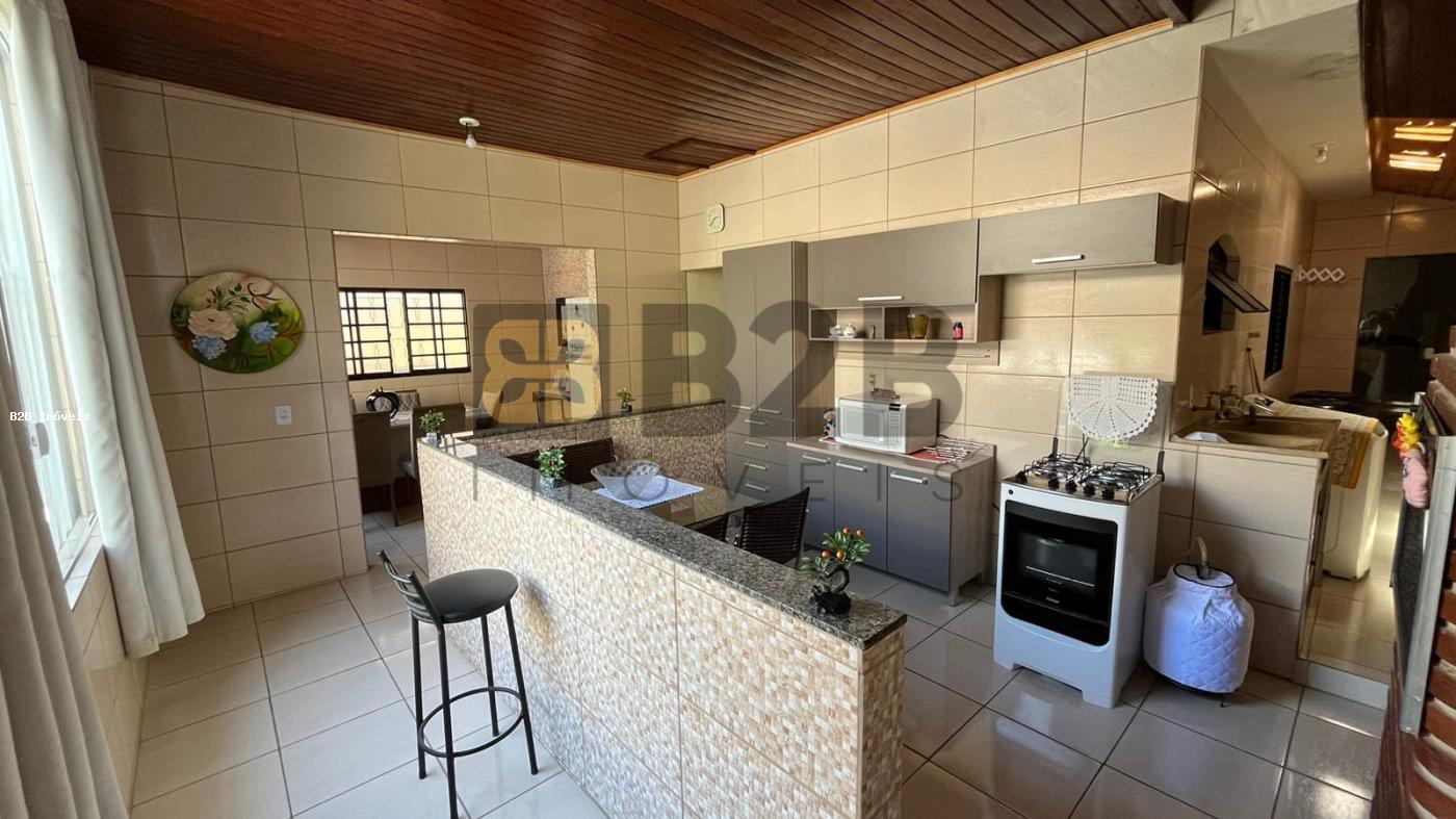 Casa à venda com 5 quartos, 193m² - Foto 9