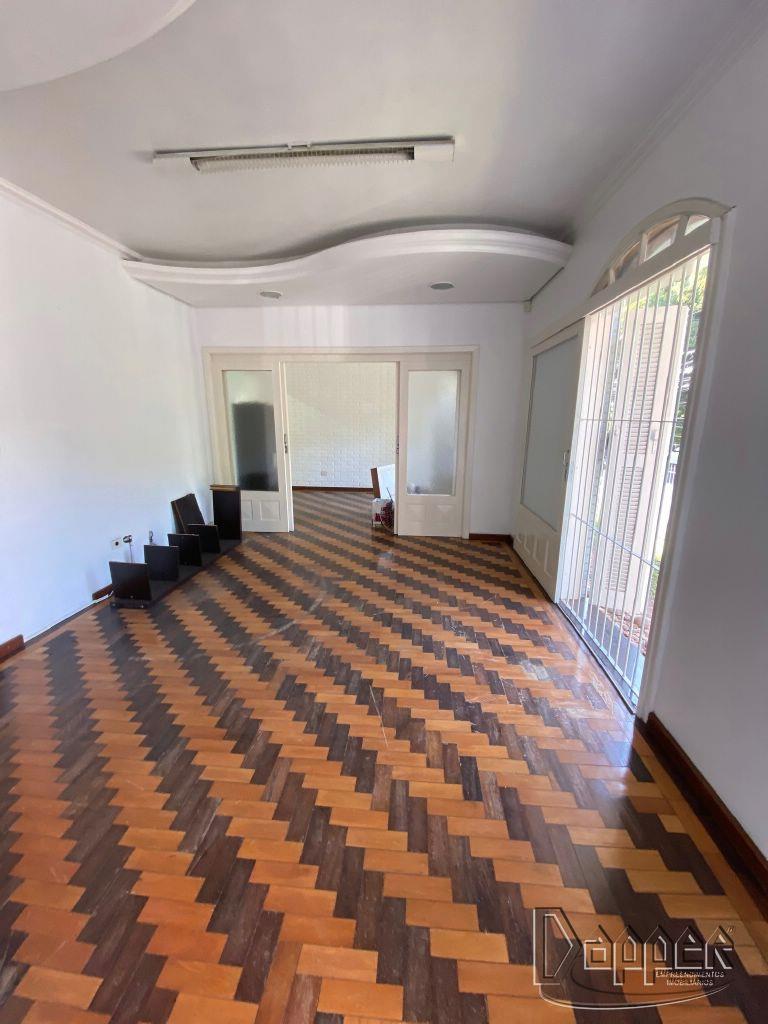 Casa à venda com 3 quartos, 340 - Foto 2