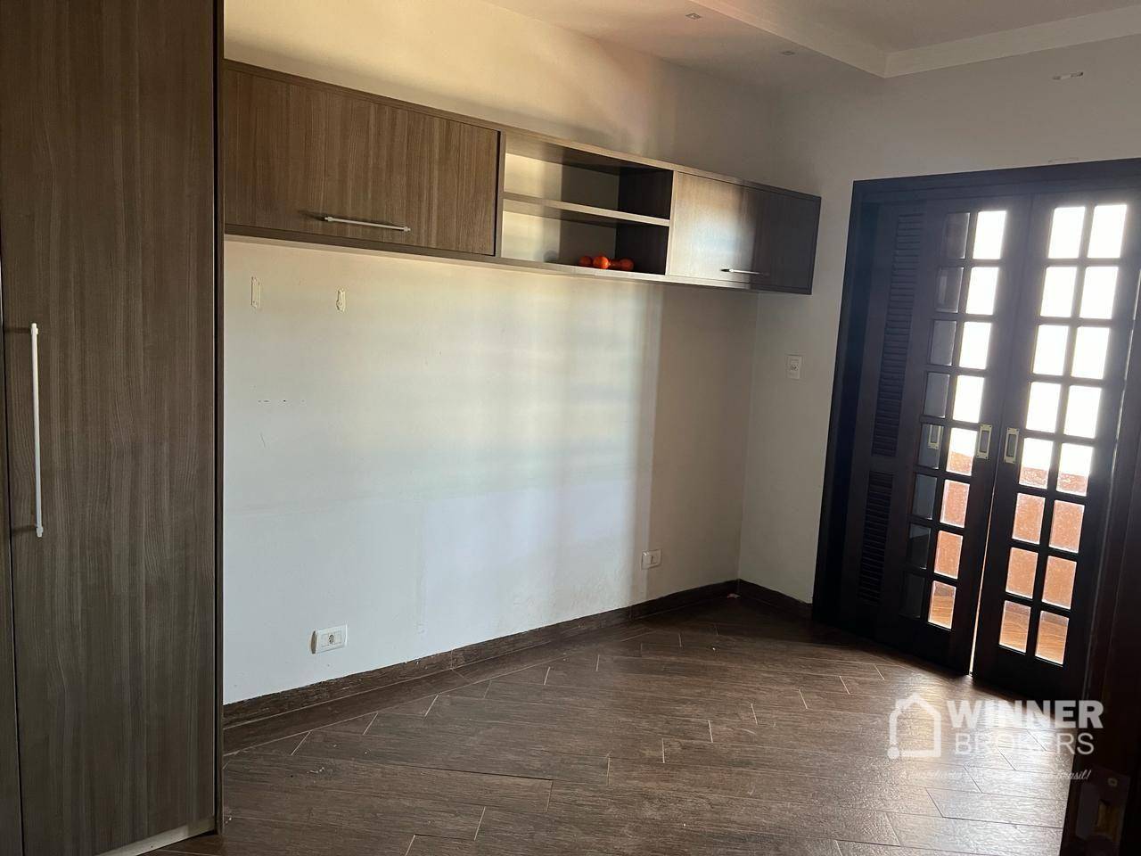 Sobrado à venda com 4 quartos, 200m² - Foto 6