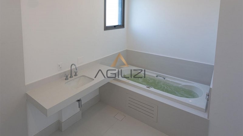 Apartamento à venda com 3 quartos, 270m² - Foto 13