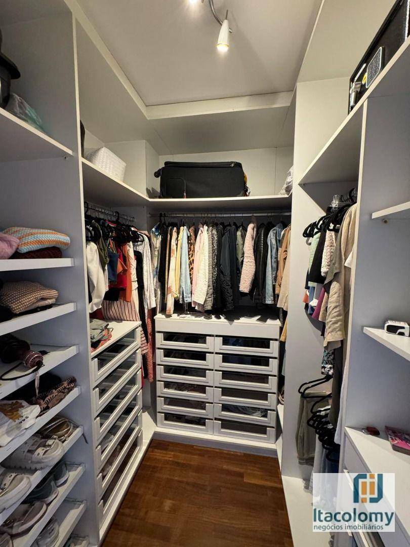 Casa de Condomínio à venda com 3 quartos, 236m² - Foto 18