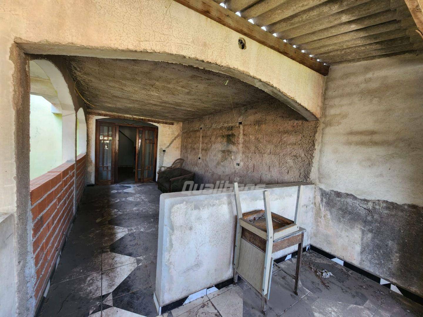 Sobrado à venda com 8 quartos, 350m² - Foto 11