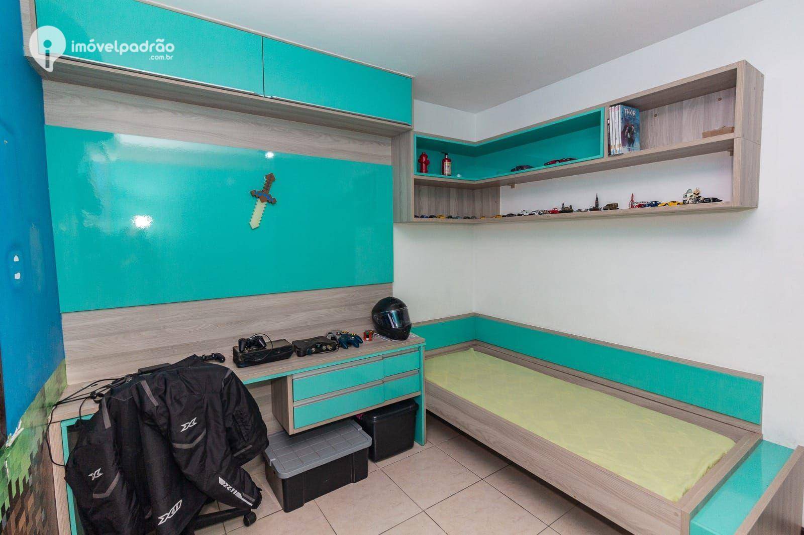 Casa à venda com 4 quartos, 320m² - Foto 12