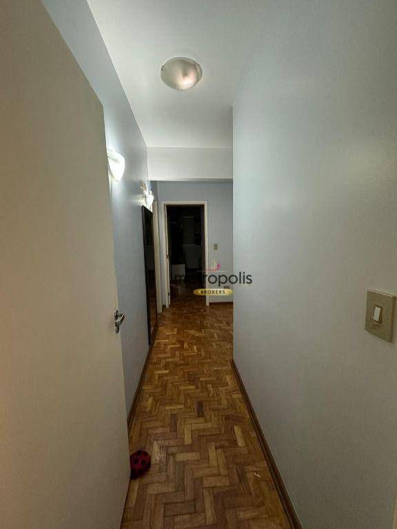 Apartamento à venda com 4 quartos, 180m² - Foto 14