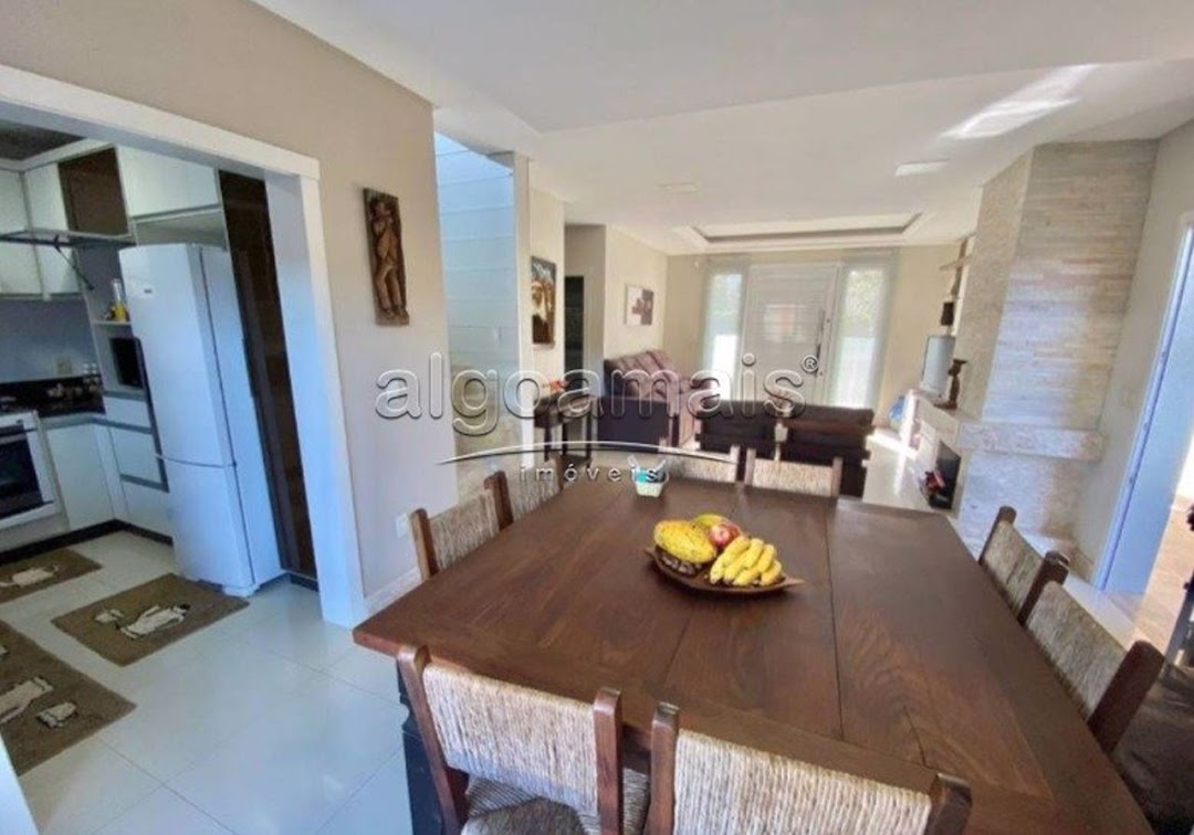 Casa à venda com 4 quartos, 194m² - Foto 3