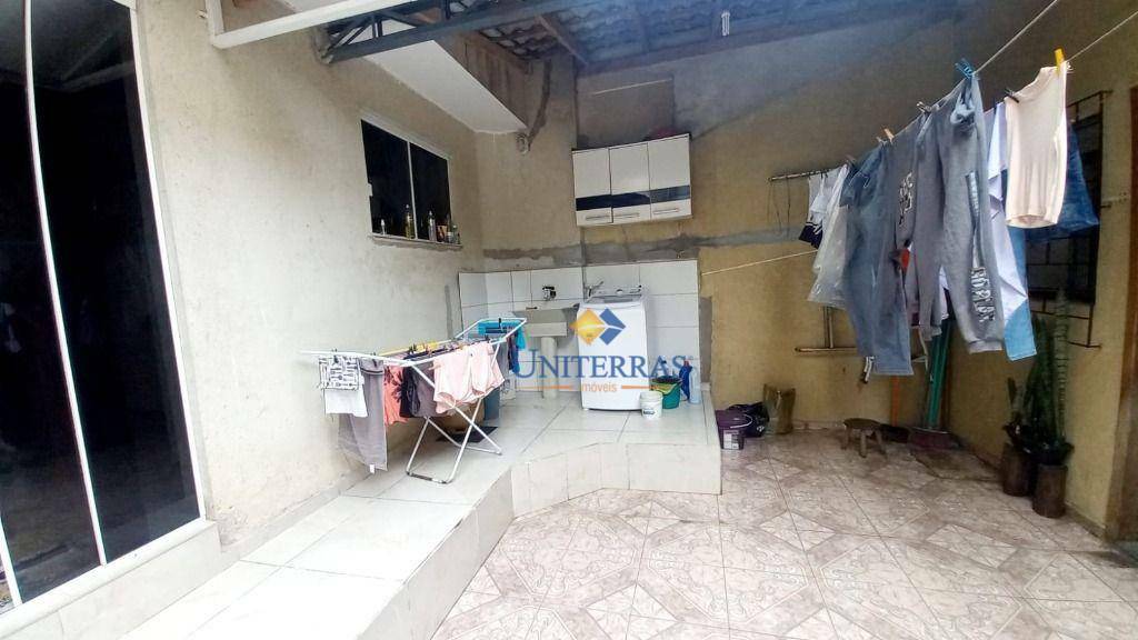 Sobrado à venda com 6 quartos, 179m² - Foto 26