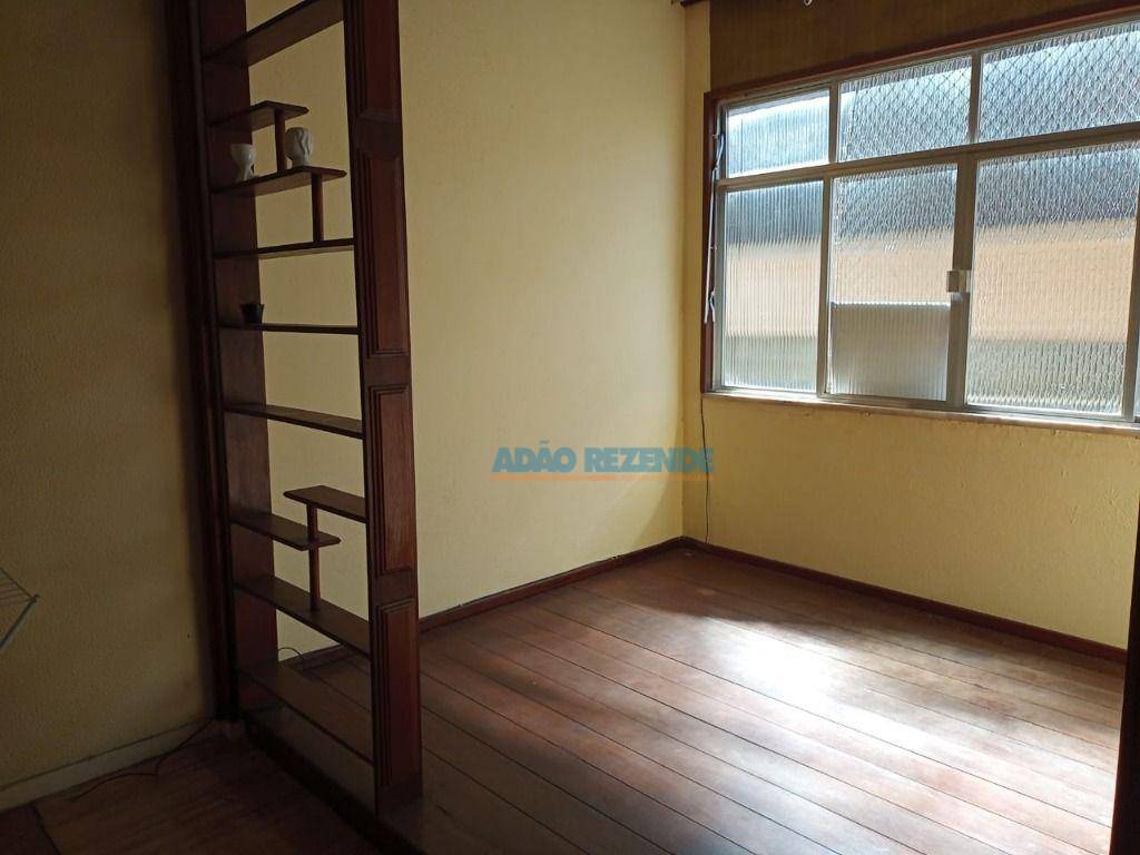 Apartamento à venda com 1 quarto, 38m² - Foto 4