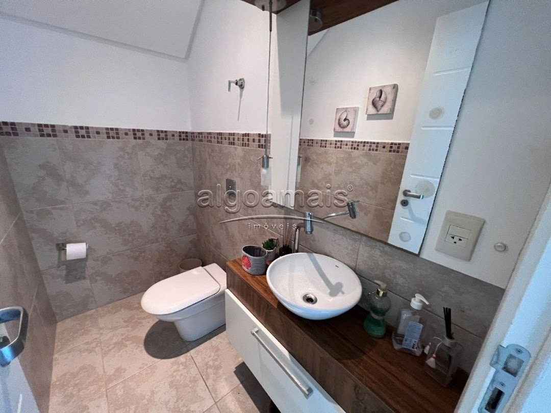 Casa à venda com 4 quartos, 300m² - Foto 13