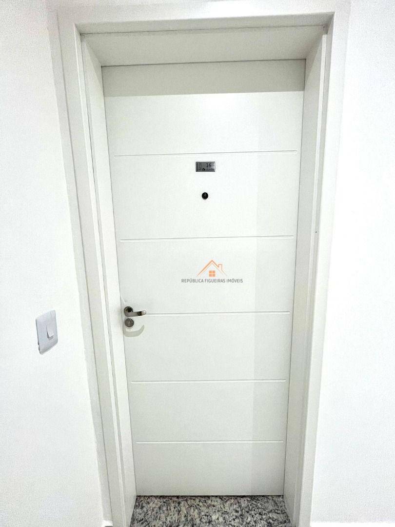 Cobertura à venda com 2 quartos, 110m² - Foto 6