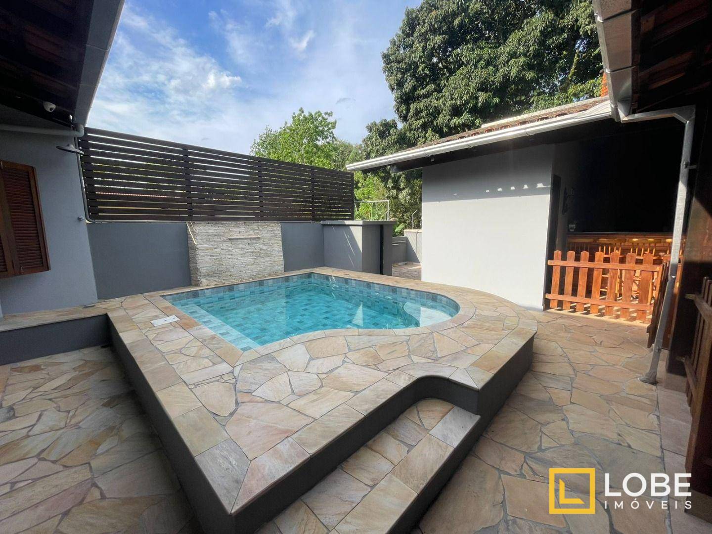 Casa, 3 quartos, 197 m² - Foto 4