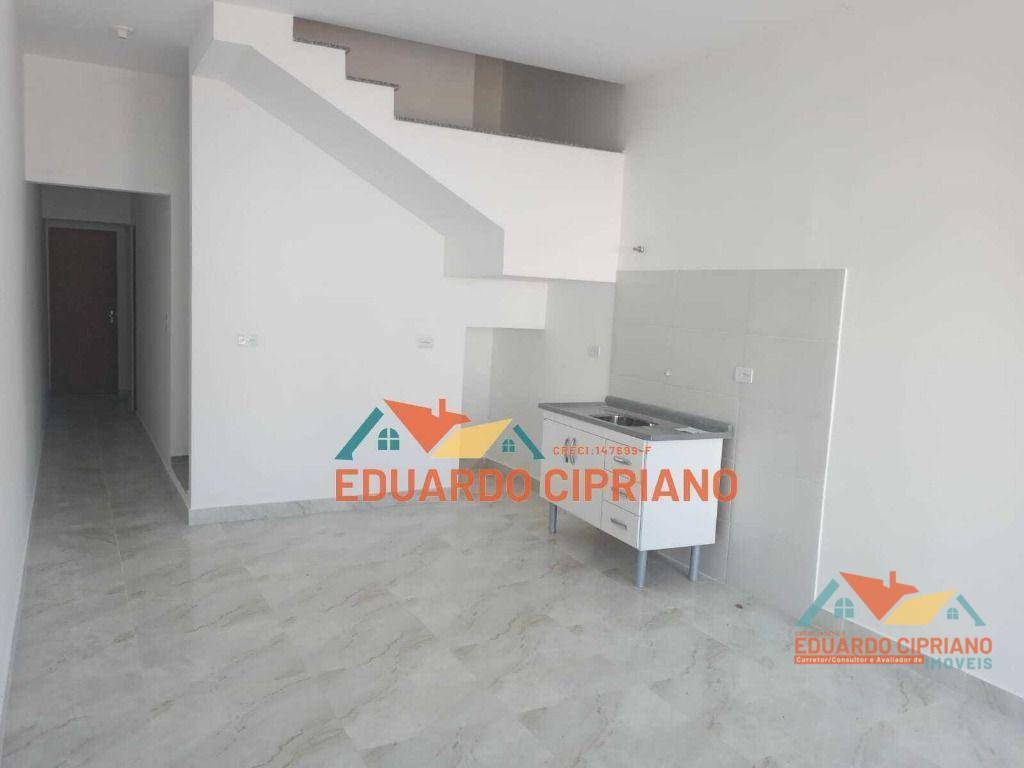 Casa à venda com 2 quartos, 100m² - Foto 11