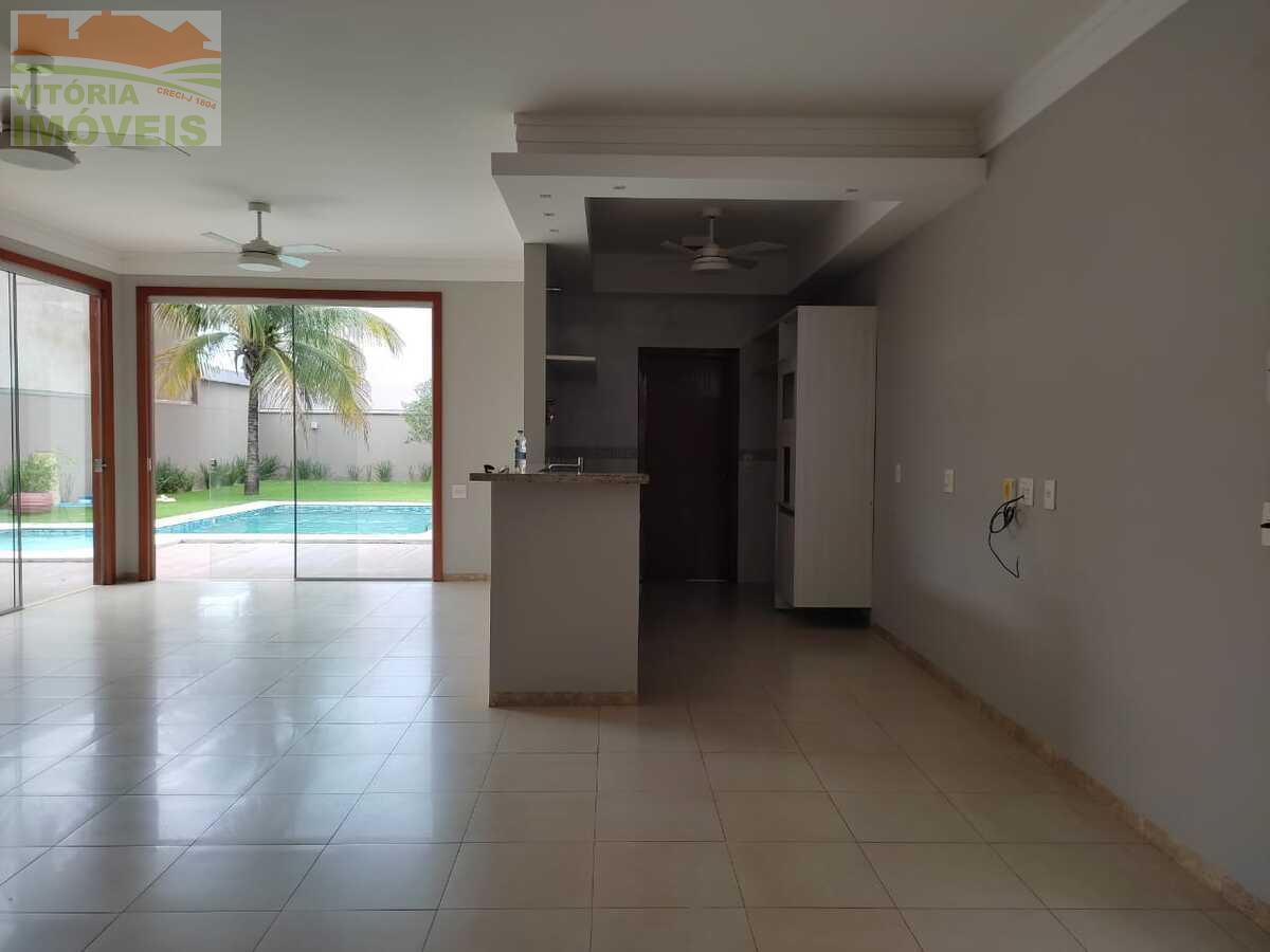 Casa para alugar com 3 quartos, 600m² - Foto 14