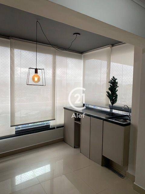 Apartamento para alugar com 2 quartos, 69m² - Foto 3