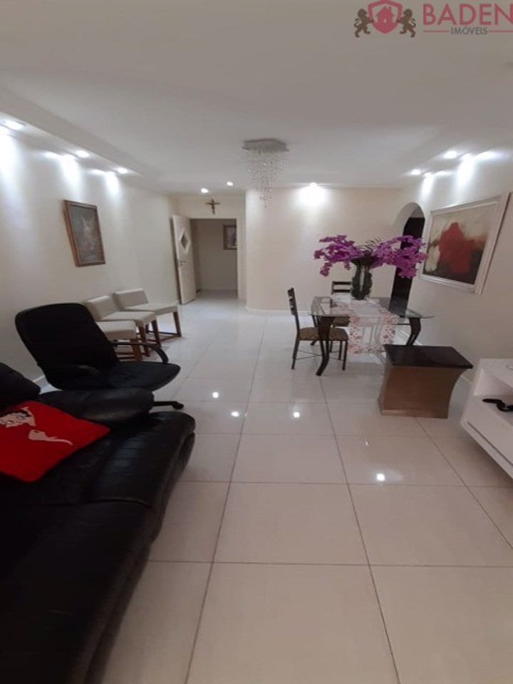 Apartamento à venda com 3 quartos, 140m² - Foto 11