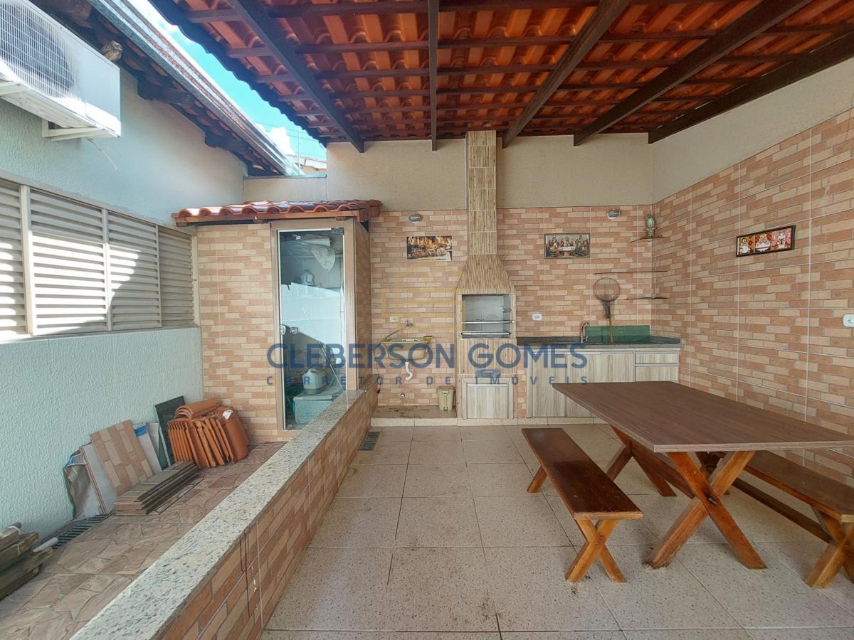 Casa à venda com 3 quartos, 360m² - Foto 11