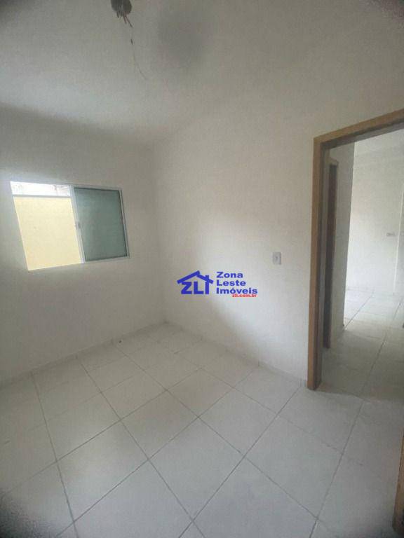 Apartamento à venda com 2 quartos, 38m² - Foto 2