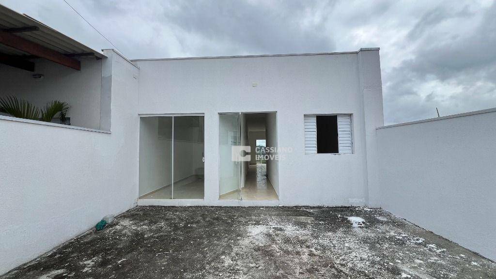 Casa à venda com 3 quartos, 250M2 - Foto 1