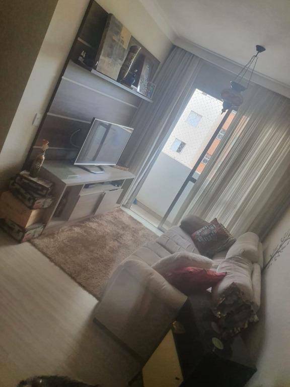 Apartamento à venda com 2 quartos, 58m² - Foto 1