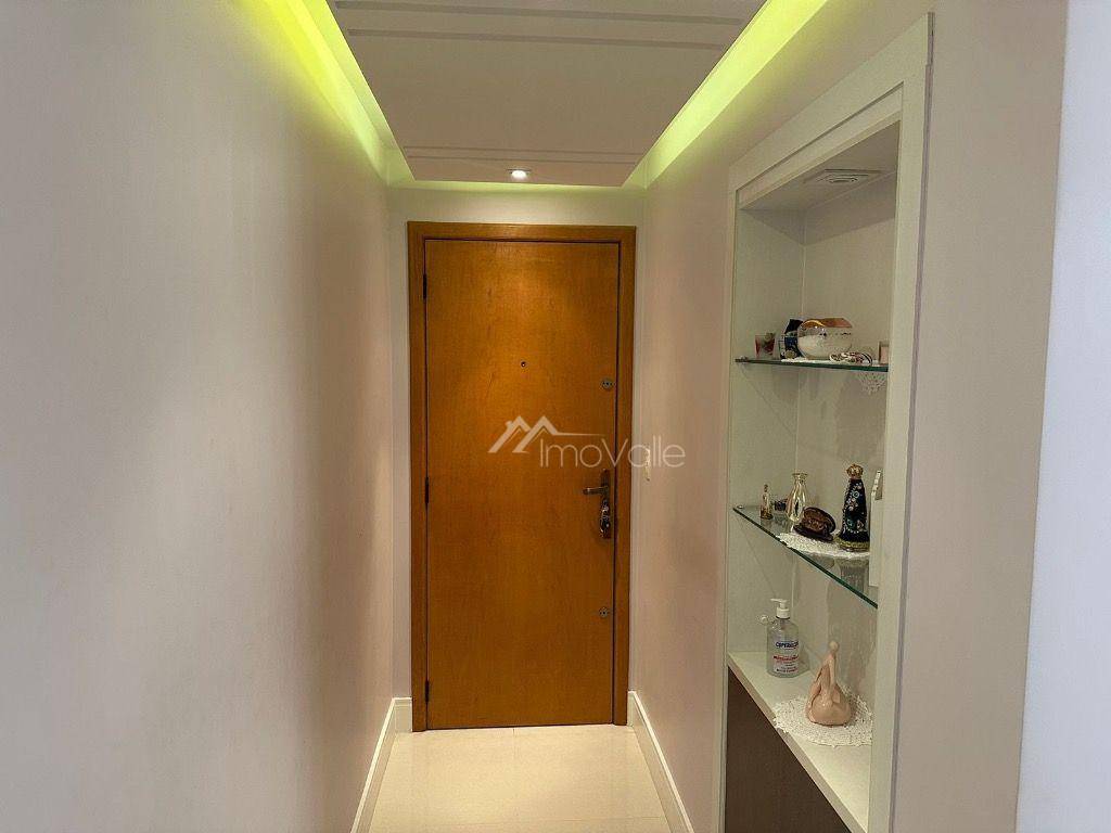 Apartamento à venda com 3 quartos, 111m² - Foto 18