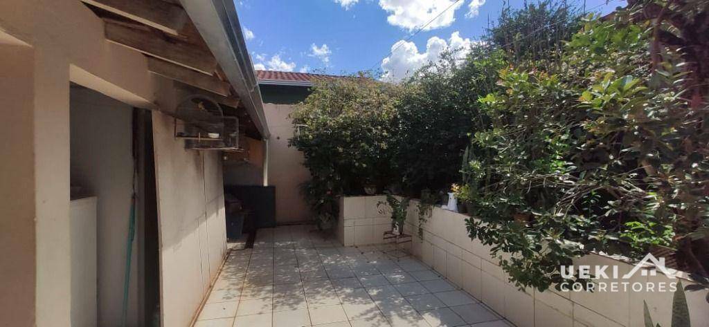 Casa à venda com 3 quartos, 120m² - Foto 14