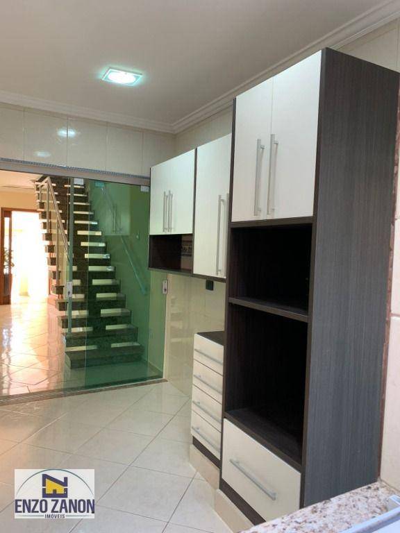 Sobrado à venda com 4 quartos, 340m² - Foto 7