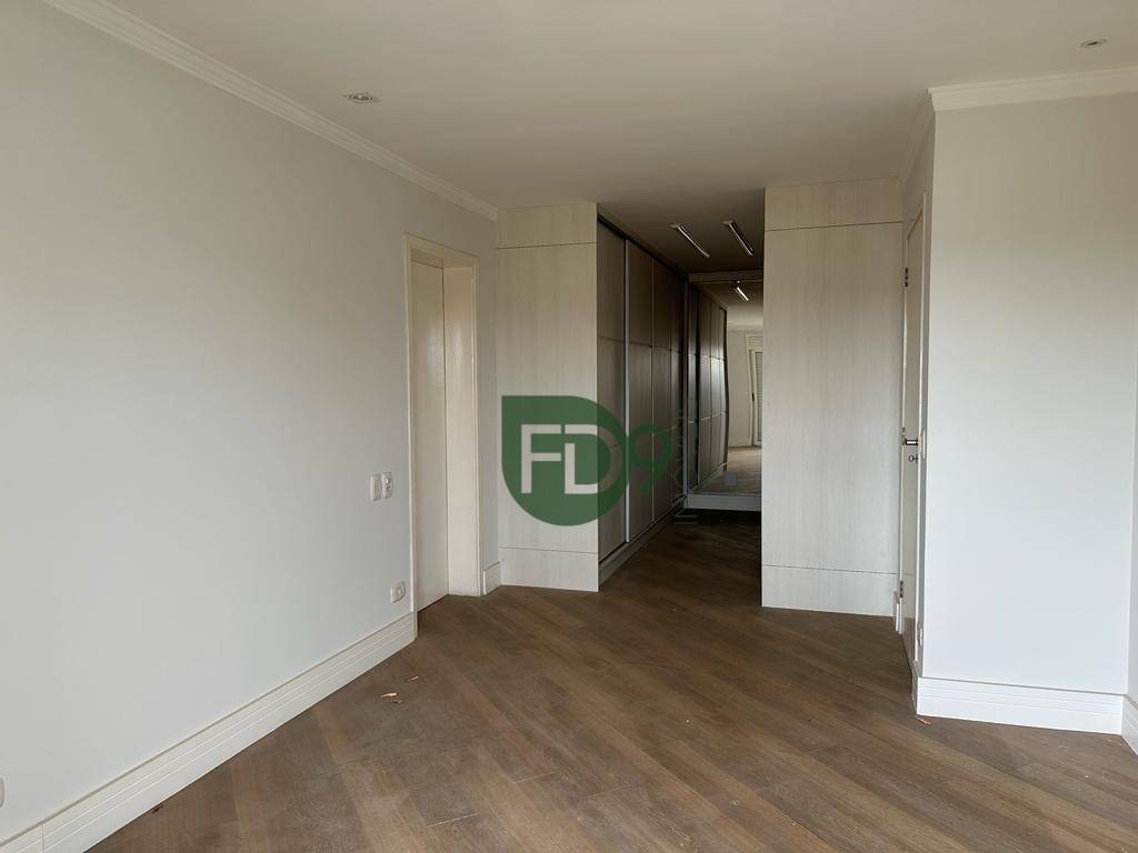 Apartamento à venda com 3 quartos, 210m² - Foto 5