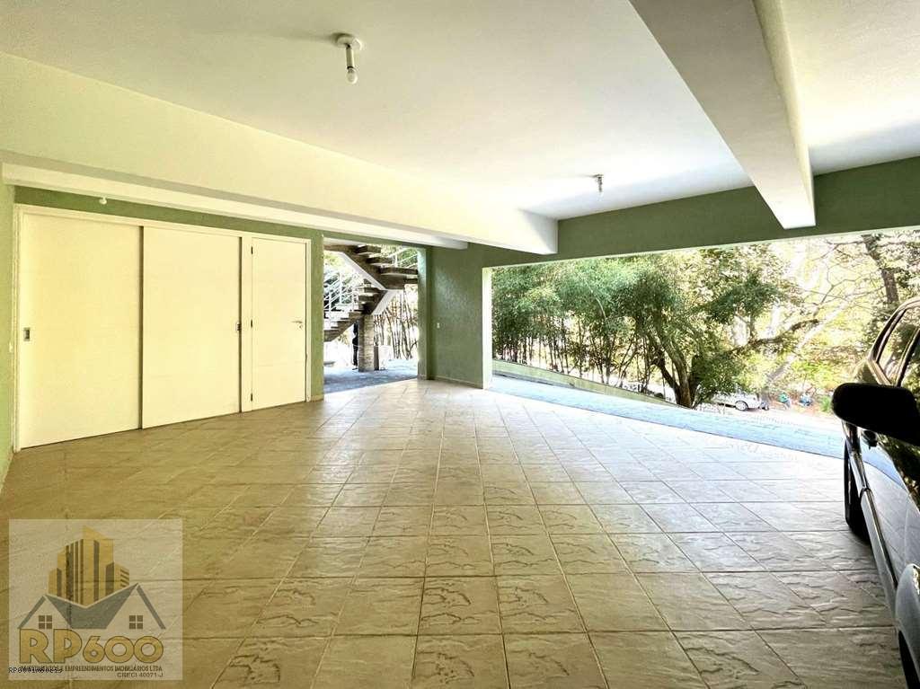 Casa de Condomínio à venda com 4 quartos, 553m² - Foto 2