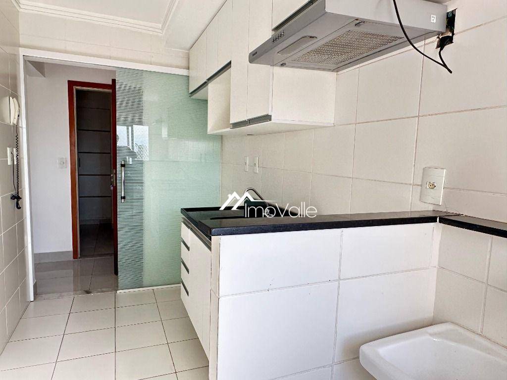 Apartamento para alugar com 3 quartos, 66m² - Foto 3