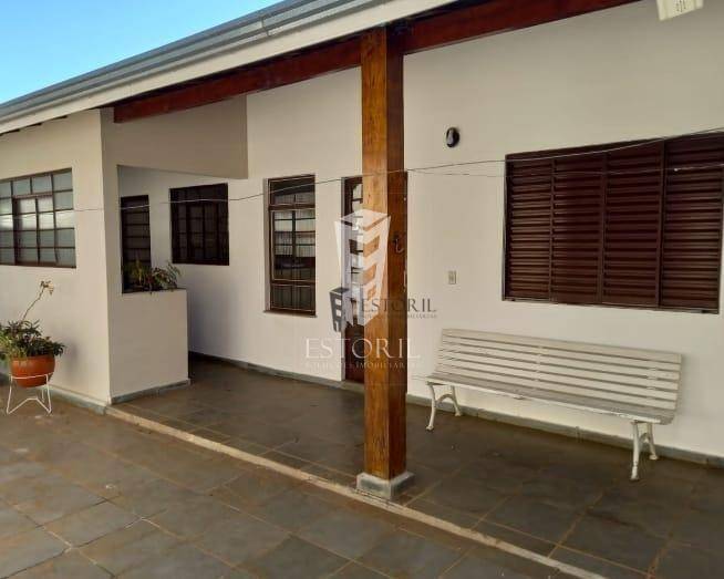 Casa à venda com 4 quartos, 150m² - Foto 4