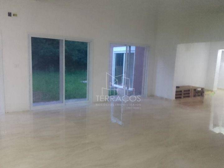 Casa de Condomínio para alugar com 2 quartos, 200m² - Foto 4