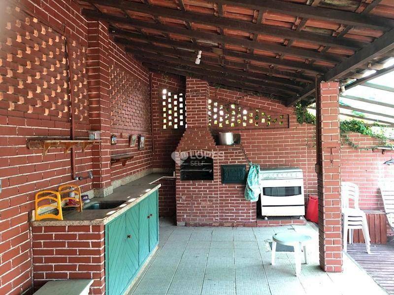 Casa à venda com 4 quartos, 350m² - Foto 22