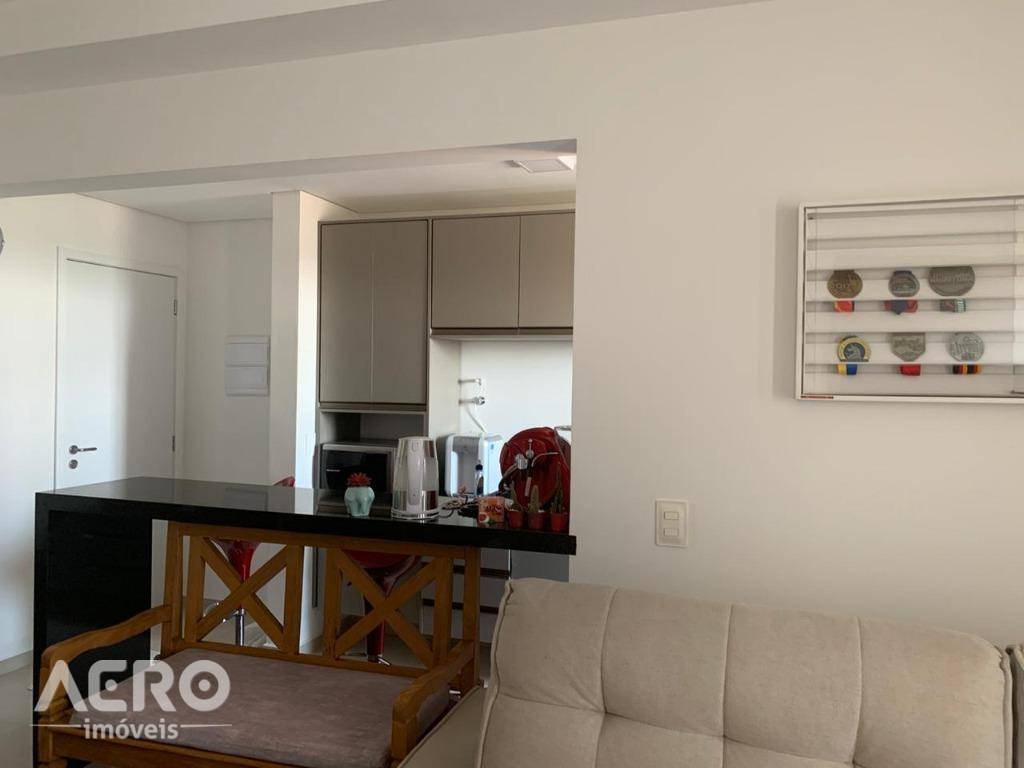 Apartamento à venda com 2 quartos, 61m² - Foto 13