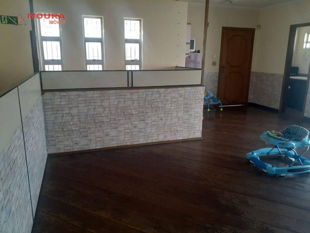 Casa à venda com 3 quartos, 202m² - Foto 9