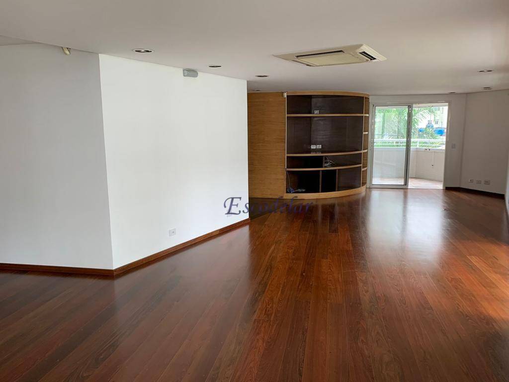 Apartamento à venda com 3 quartos, 303m² - Foto 2