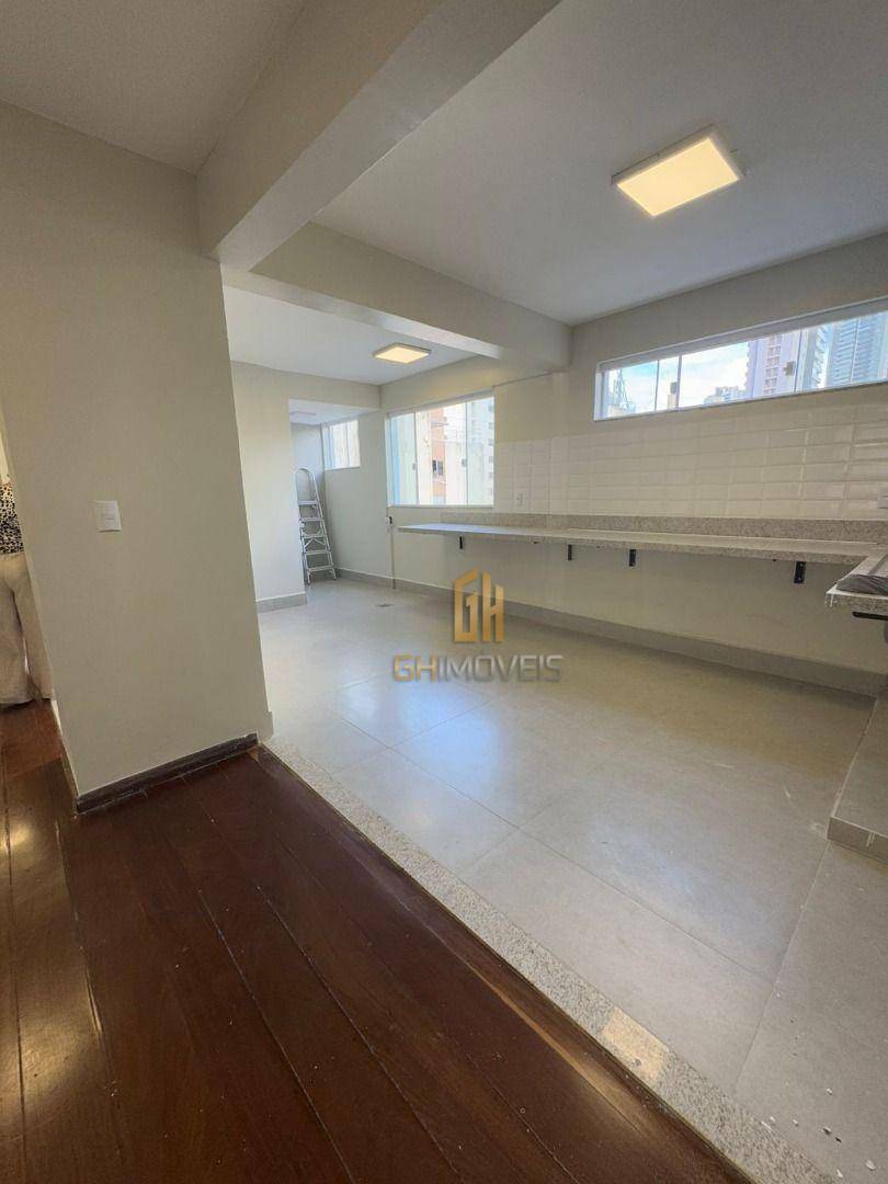 Apartamento à venda com 3 quartos, 95m² - Foto 2