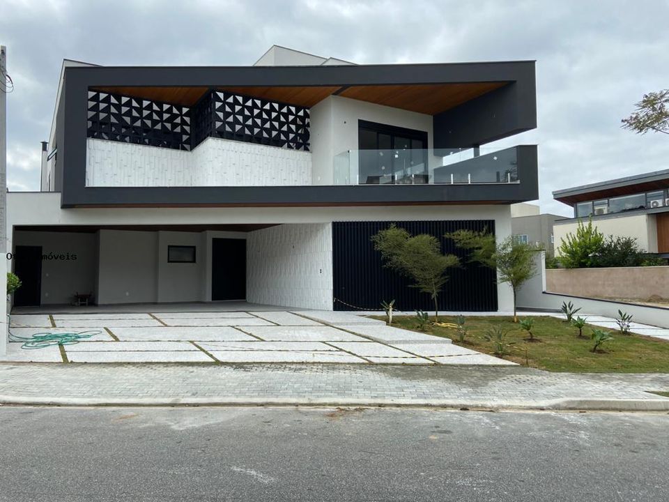 Casa de Condomínio à venda com 4 quartos, 525m² - Foto 1