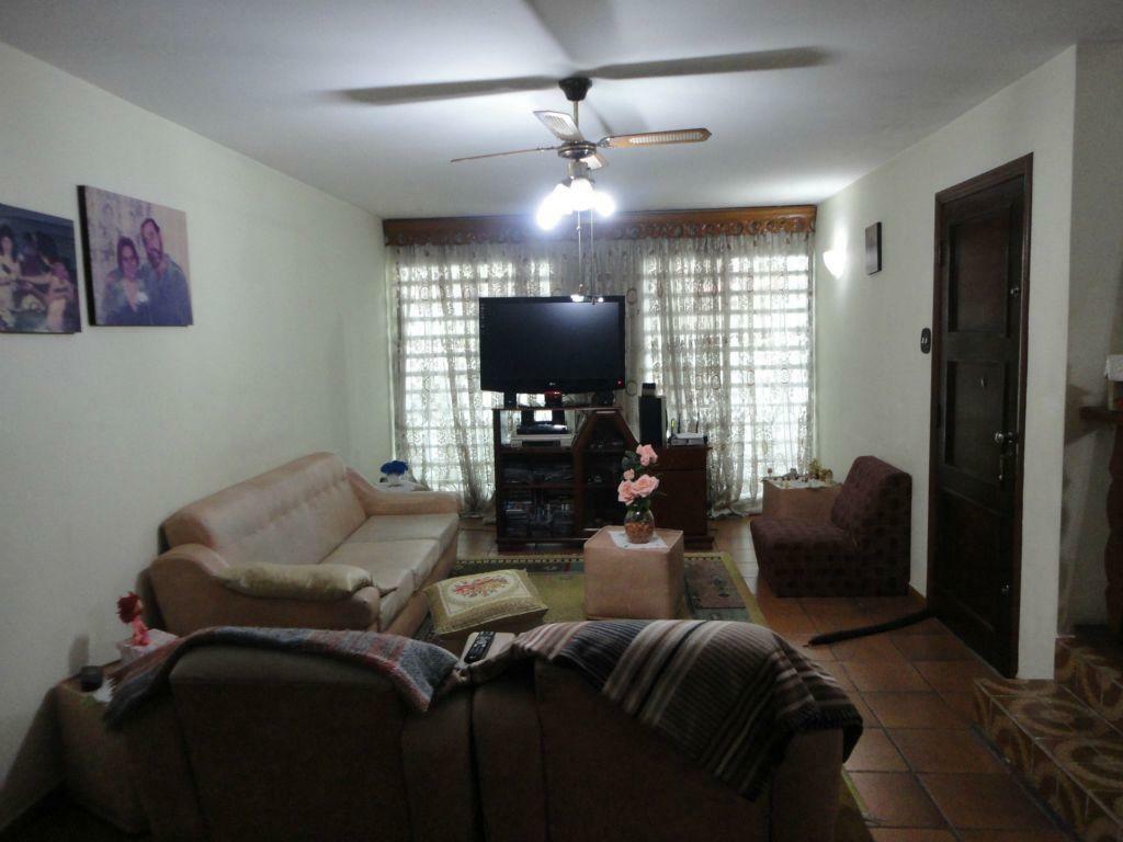 Casa à venda com 3 quartos, 180m² - Foto 1