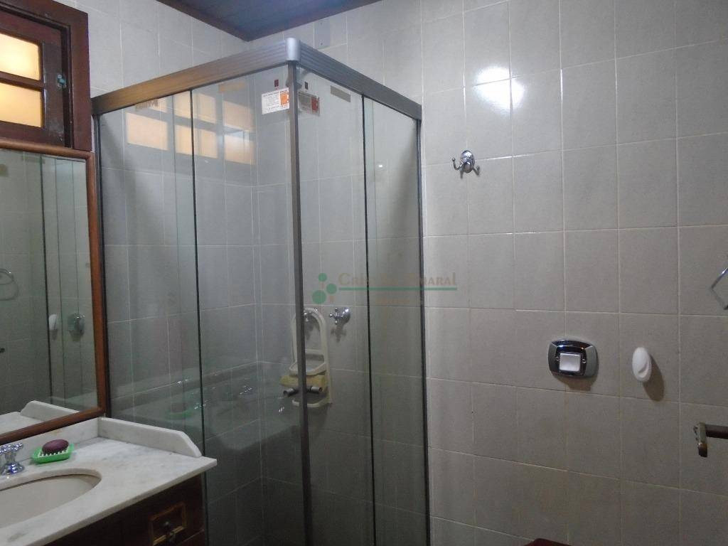 Casa de Condomínio à venda com 4 quartos, 282m² - Foto 28