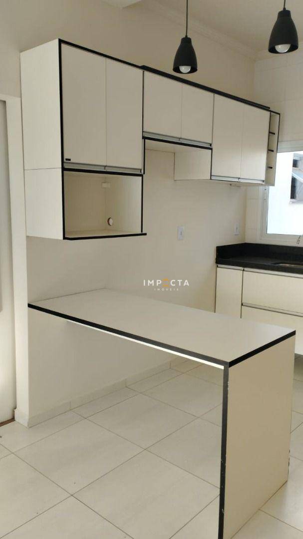 Apartamento para alugar com 3 quartos, 70m² - Foto 2