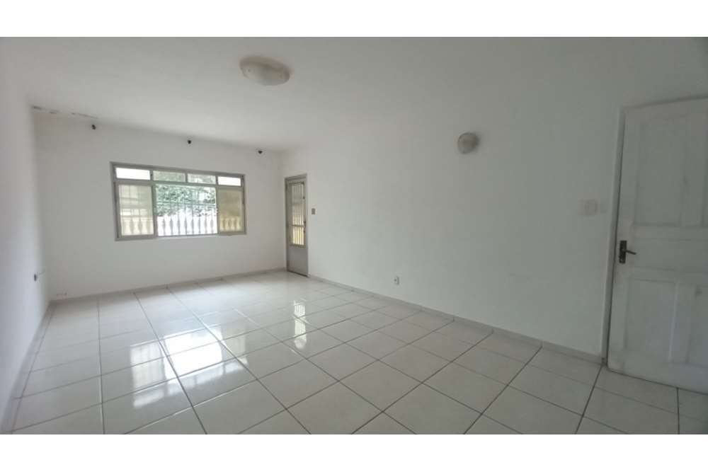 Casa de Condomínio à venda com 2 quartos, 180m² - Foto 1