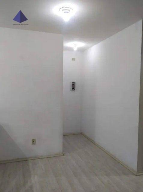 Apartamento à venda com 2 quartos, 44m² - Foto 4