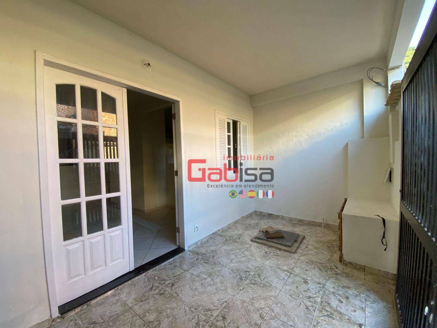 Casa à venda com 2 quartos, 84m² - Foto 1