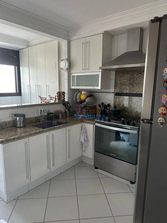 Apartamento à venda com 4 quartos, 150m² - Foto 7