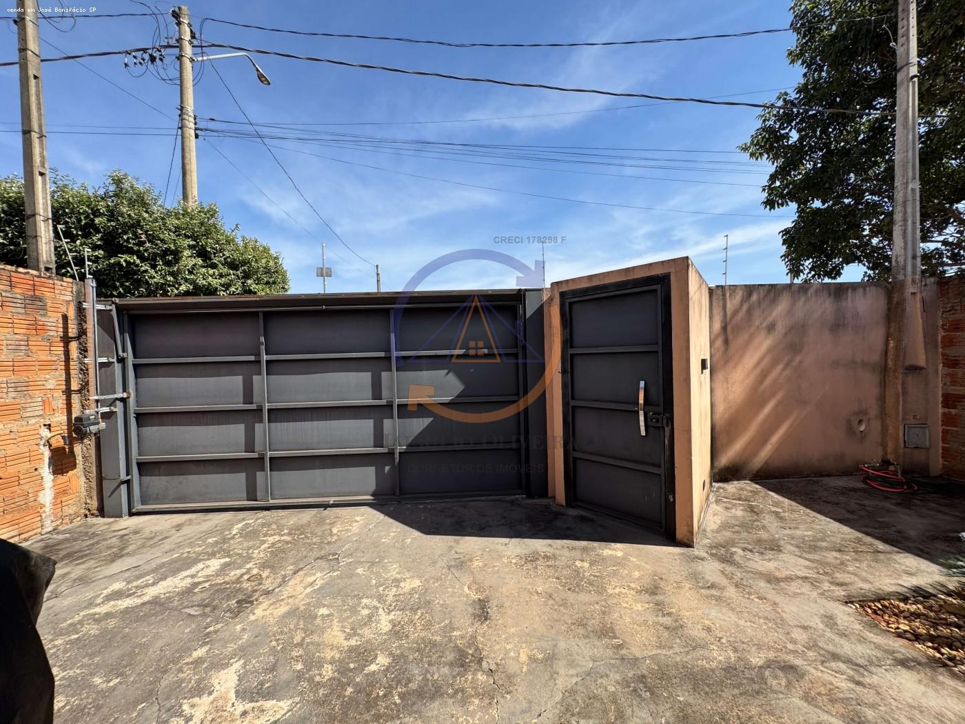 Casa à venda com 1 quarto, 250m² - Foto 17