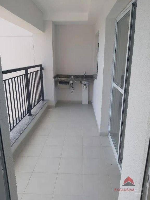 Apartamento à venda com 2 quartos, 81m² - Foto 2