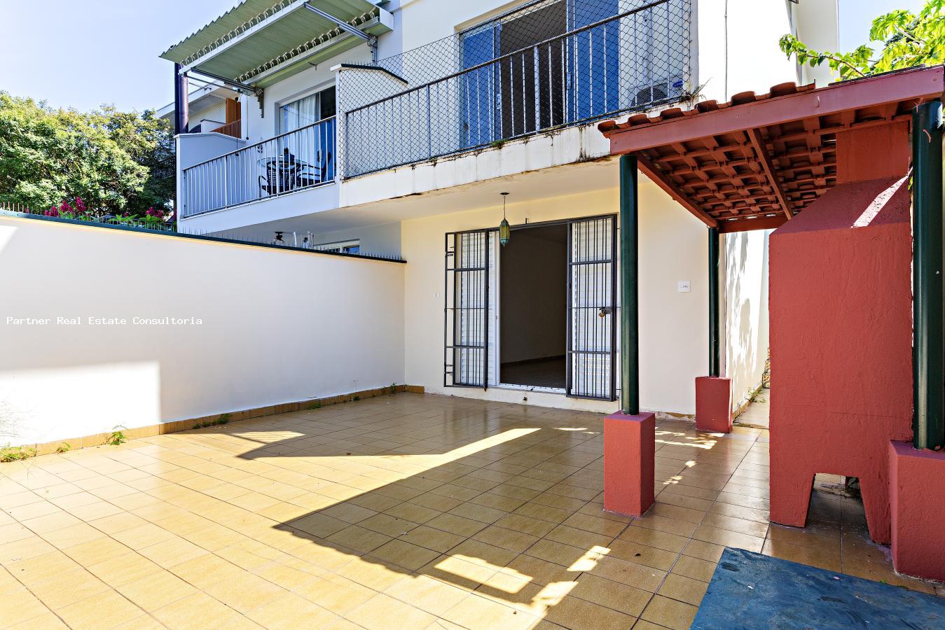 Casa à venda com 3 quartos, 240m² - Foto 5