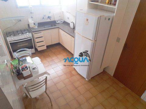 Apartamento à venda com 3 quartos, 140m² - Foto 8