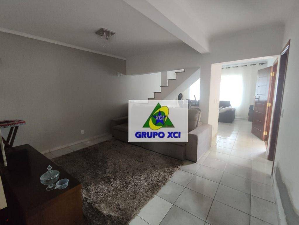 Casa à venda com 3 quartos, 240m² - Foto 14